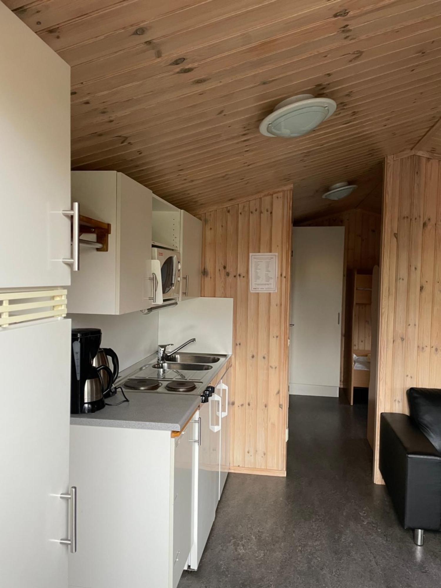 Skara Stads-Camping & Stugby Экстерьер фото